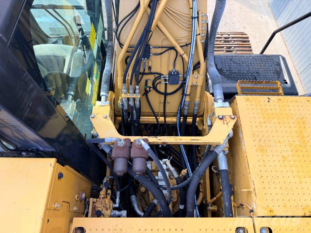 CAT 320E L Crawler excavators