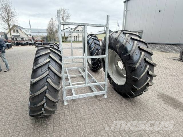 Michelin 20.8 R38 + 16.9 R28 Valtra Tractores