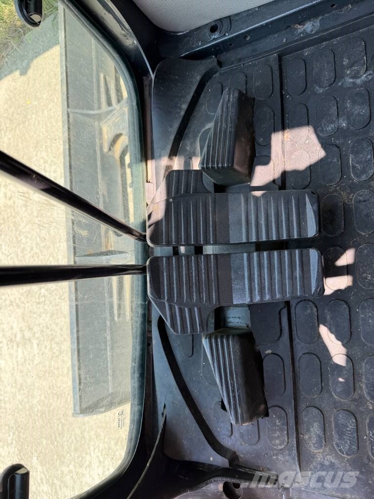 Komatsu PC 60 Vikšriniai ekskavatoriai