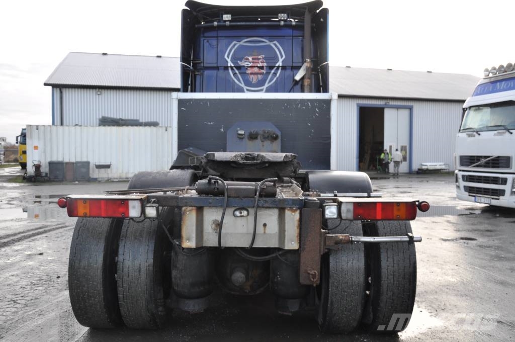 Scania R124 GB6X4NA 470 Тягачі