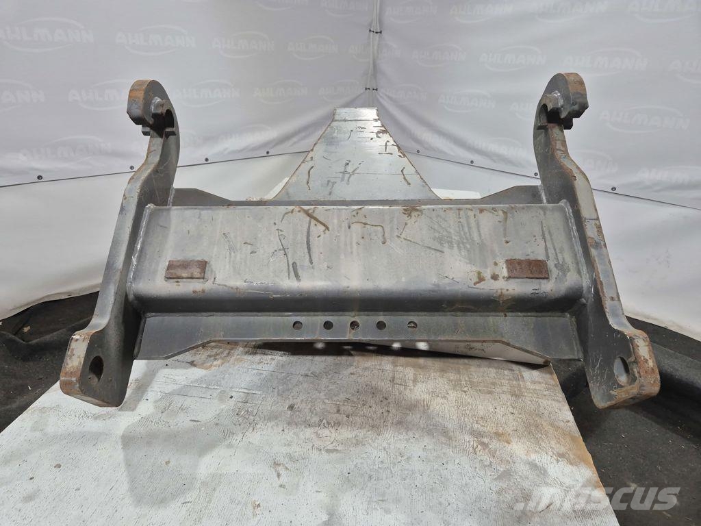 Ahlmann AZ210 hijsmast Auto