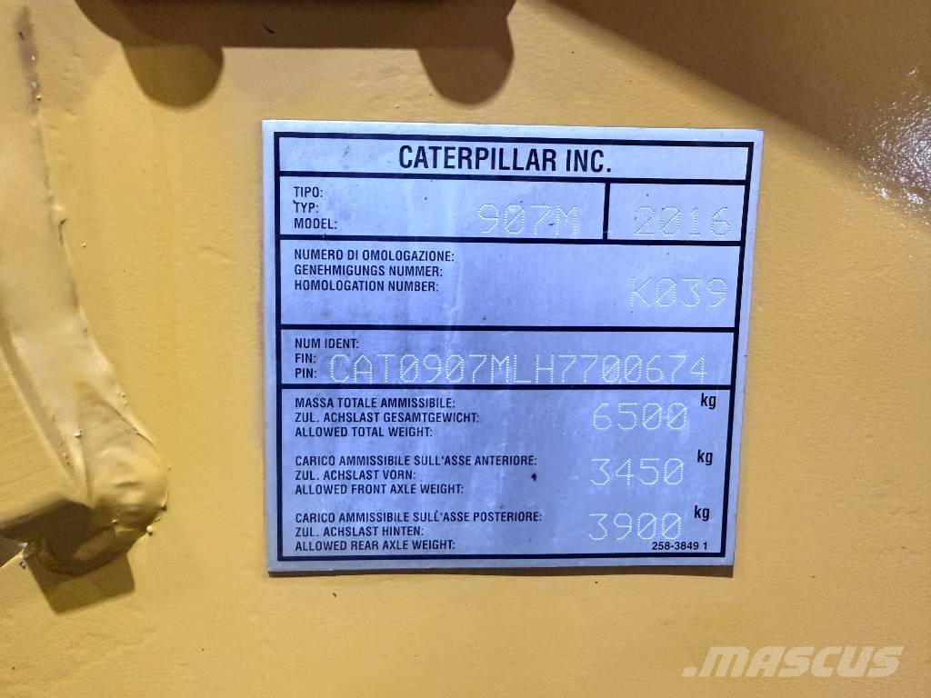 CAT 907M Pyöräkuormaajat