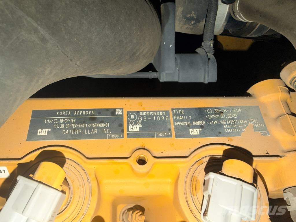 CAT 907M Pyöräkuormaajat