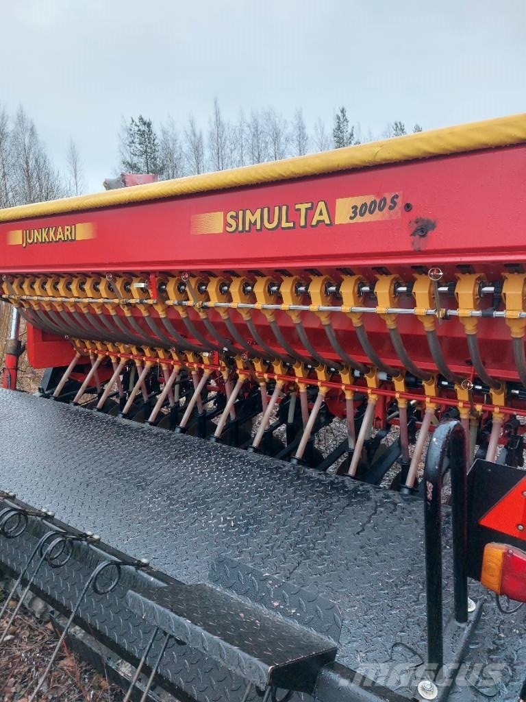 Simulta T3000+heinänsiemenlaite Zaaicombinaties