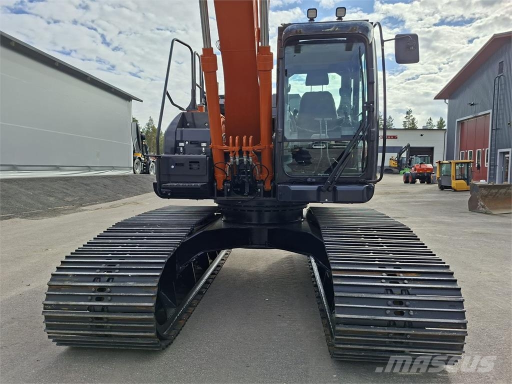 Hitachi ZX160LC-7 JATKETTU METSÄALUSTA, VÄHÄN AJETTU Escavadeiras de esteiras