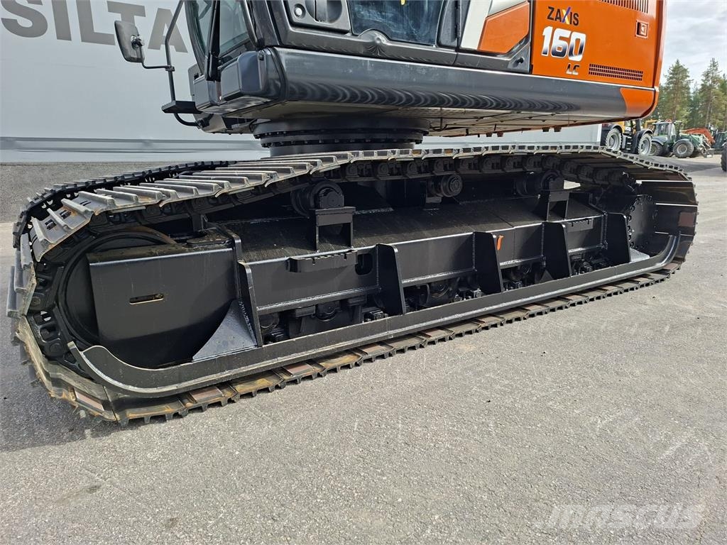 Hitachi ZX160LC-7 JATKETTU METSÄALUSTA, VÄHÄN AJETTU Escavadeiras de esteiras