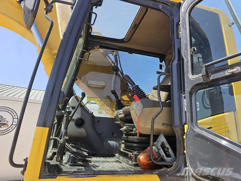 Komatsu HB 215 LC-2 Bageri gusjeničari