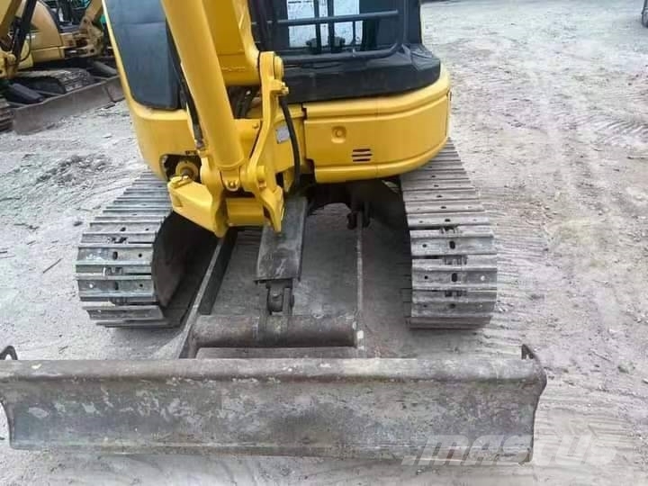 Komatsu PC 30 Εκσκαφείς με ερπύστριες