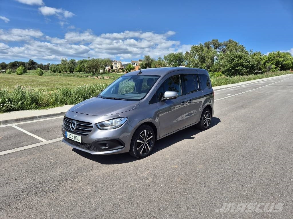 Mercedes-Benz CLASE T Carros