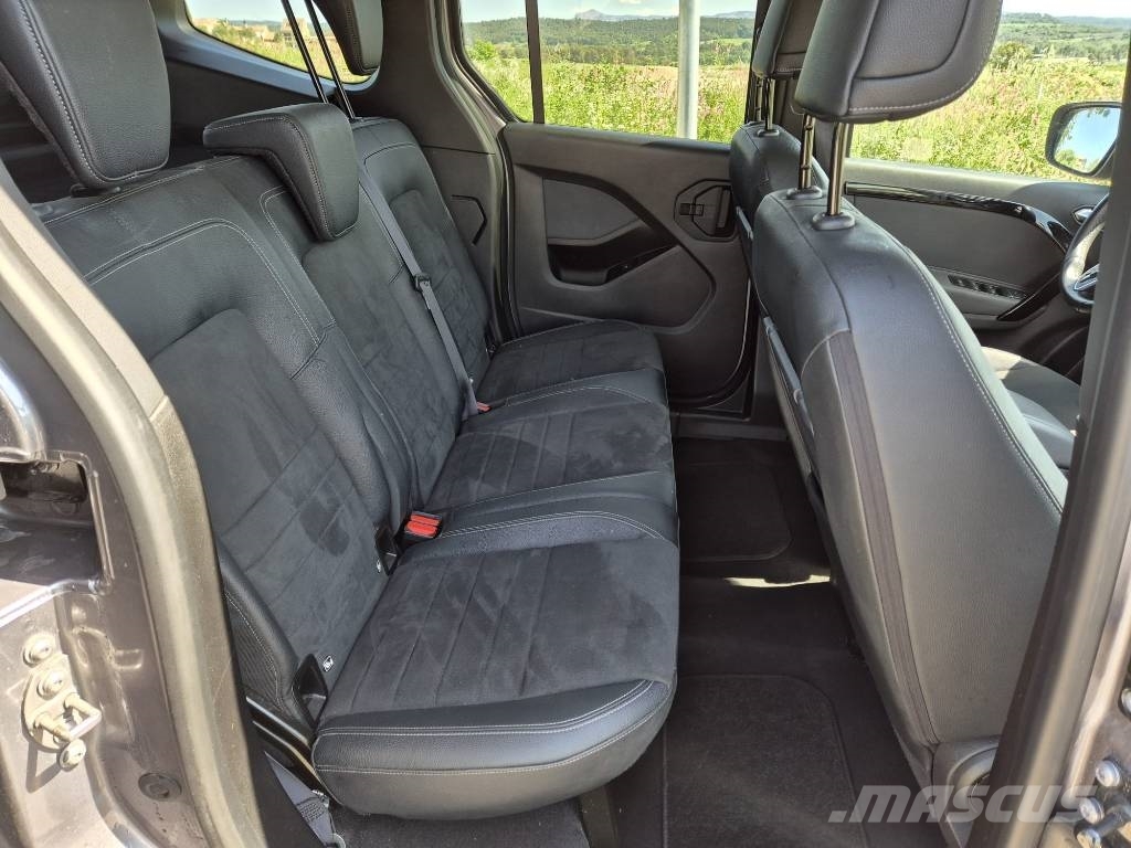 Mercedes-Benz CLASE T Carros