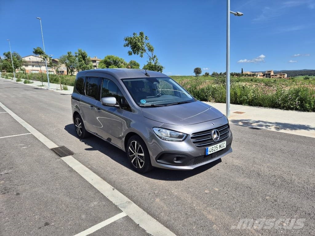 Mercedes-Benz CLASE T Carros