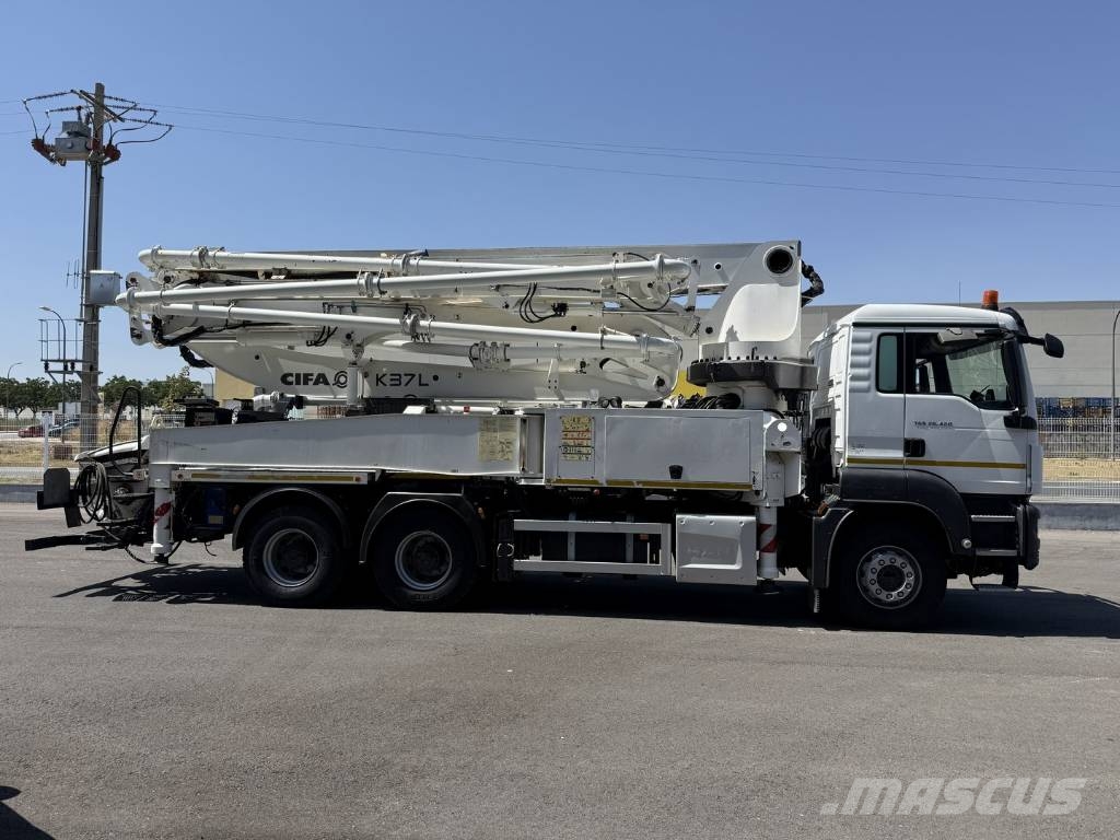 MAN TGS 26.420 طفرات توزيع الخرسانة