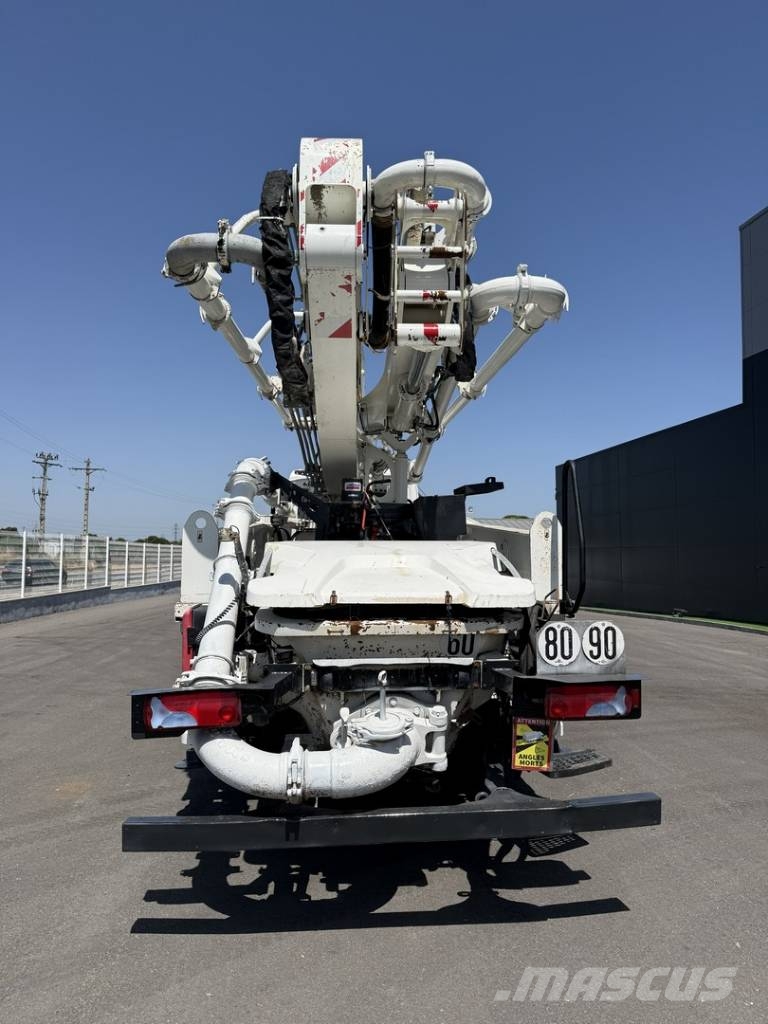 MAN TGS 26.420 طفرات توزيع الخرسانة