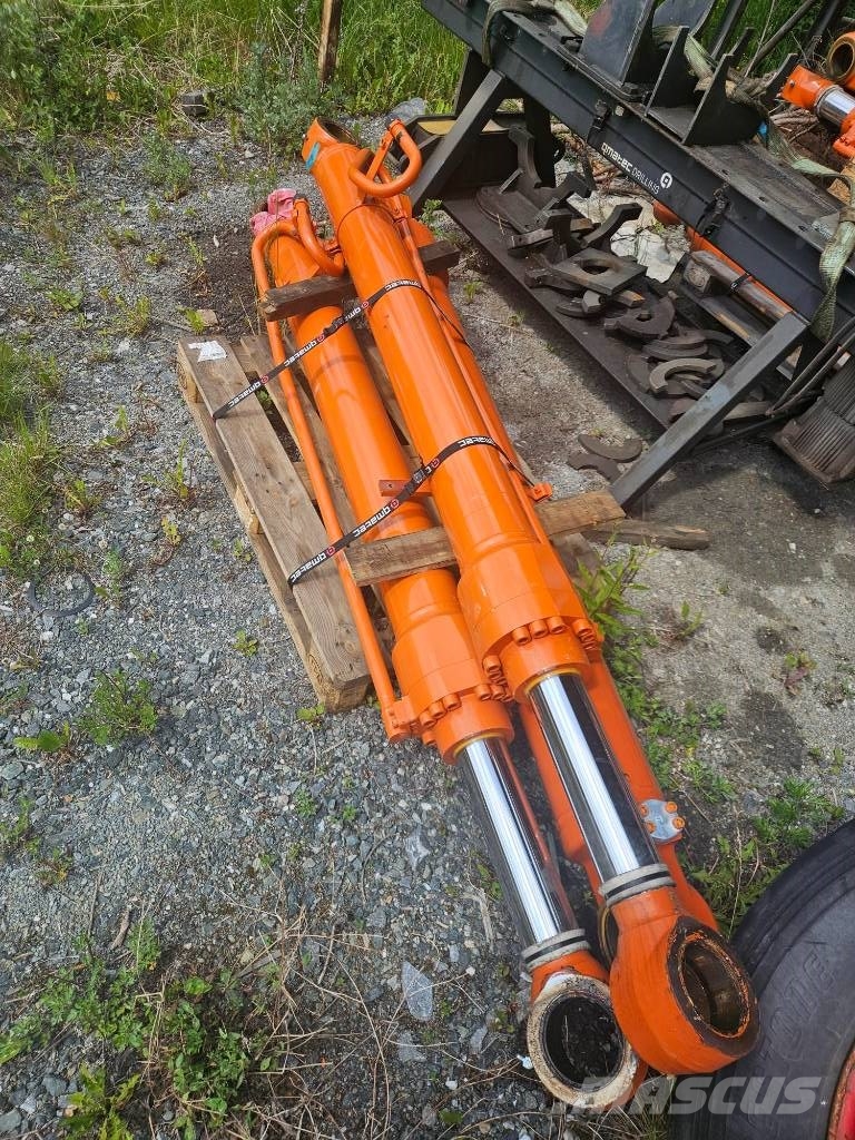 Hitachi ZX 350 LC-7 Hitachi cylinder YA00074656/YA00016046, 2023