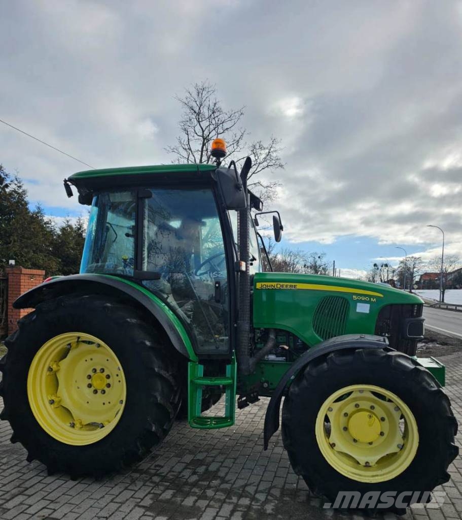 John Deere 5090 M Трактори