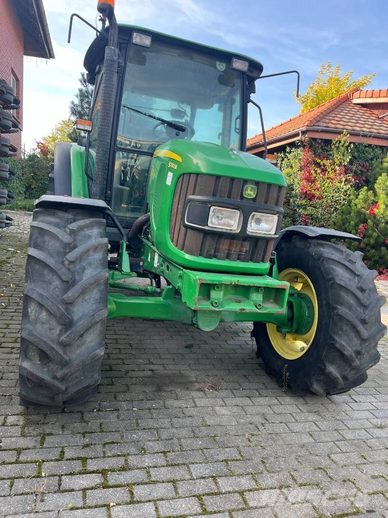 John Deere 5090 M Трактори