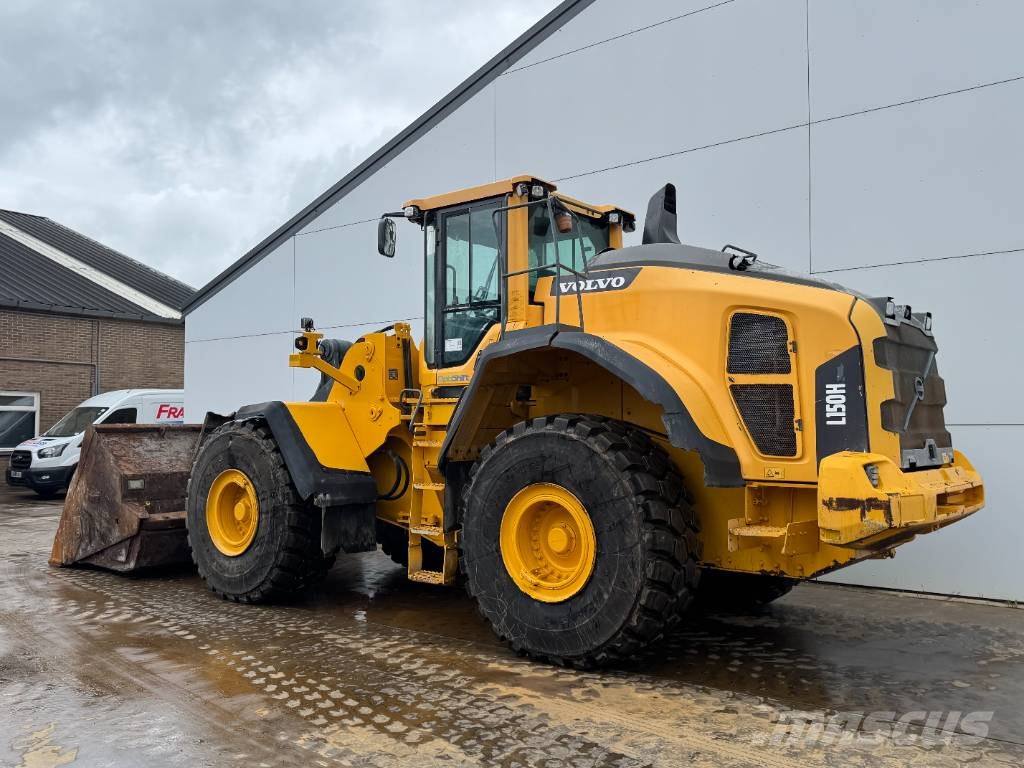 Volvo L150H - High-tip Bucket / Backup Camera Radlader
