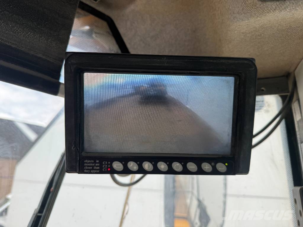 Volvo L150H - High-tip Bucket / Backup Camera Radlader