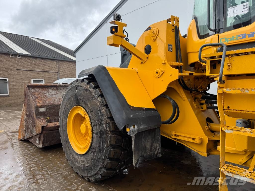 Volvo L150H - High-tip Bucket / Backup Camera Radlader