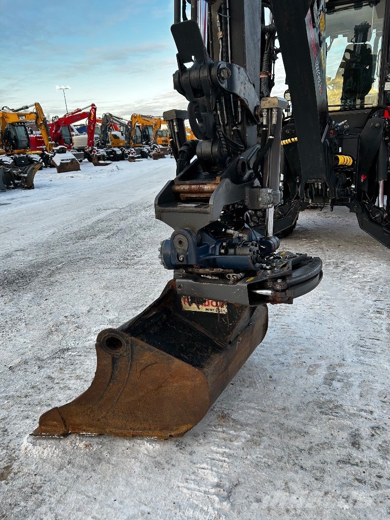 Huddig 1260 C / Kronos, Pyörittäjä, Hyvät renkaat Traktorgravere