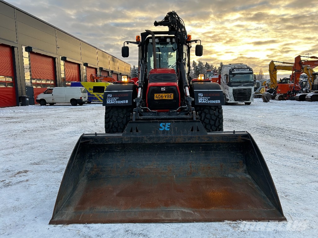 Huddig 1260 C / Kronos, Pyörittäjä, Hyvät renkaat Traktorgravere