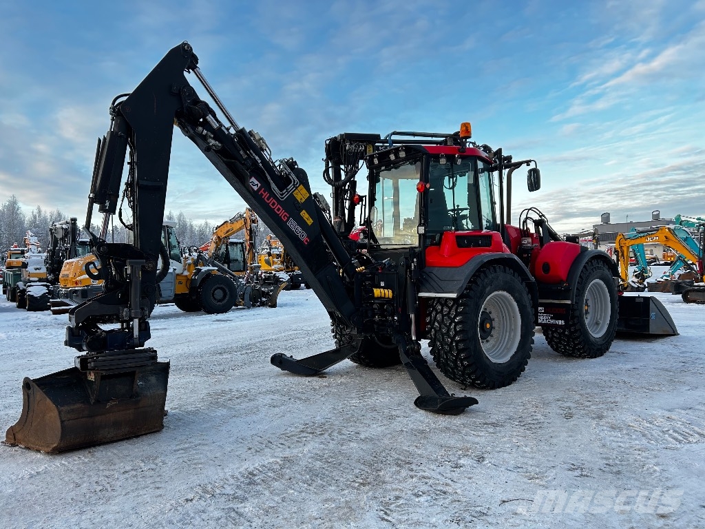 Huddig 1260 C / Kronos, Pyörittäjä, Hyvät renkaat Traktorgravere