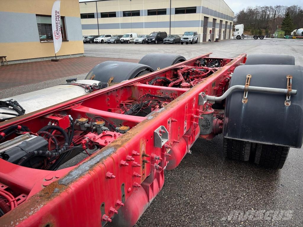 Volvo FH750 6x4 EURO6 + RETARDER + PTO + 9T FRONT AXLE Kamioni-šasije