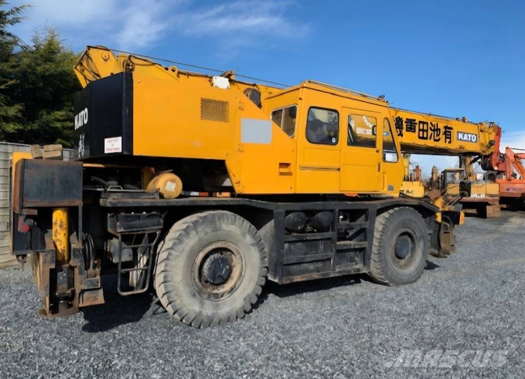 Kato KR 30 H Всъдеходни кранове