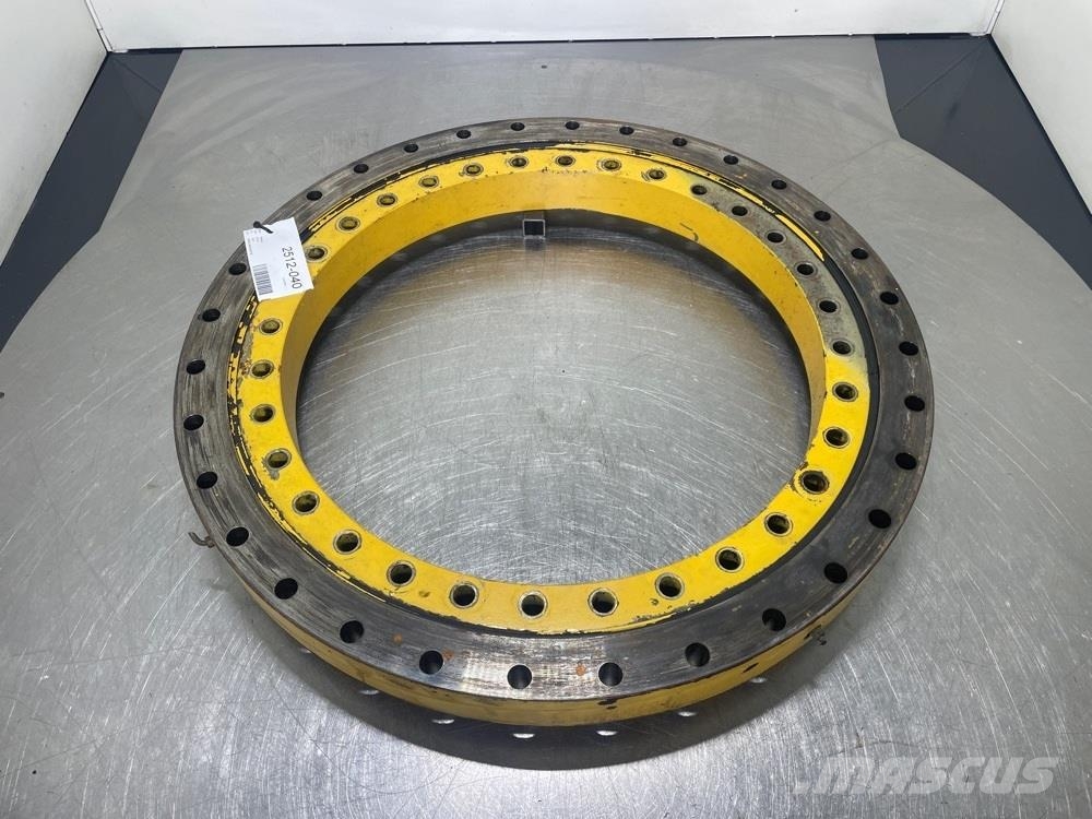 Ahlmann AZ210 - Slewing ring/Drehkranz/Draaikrans Saseler