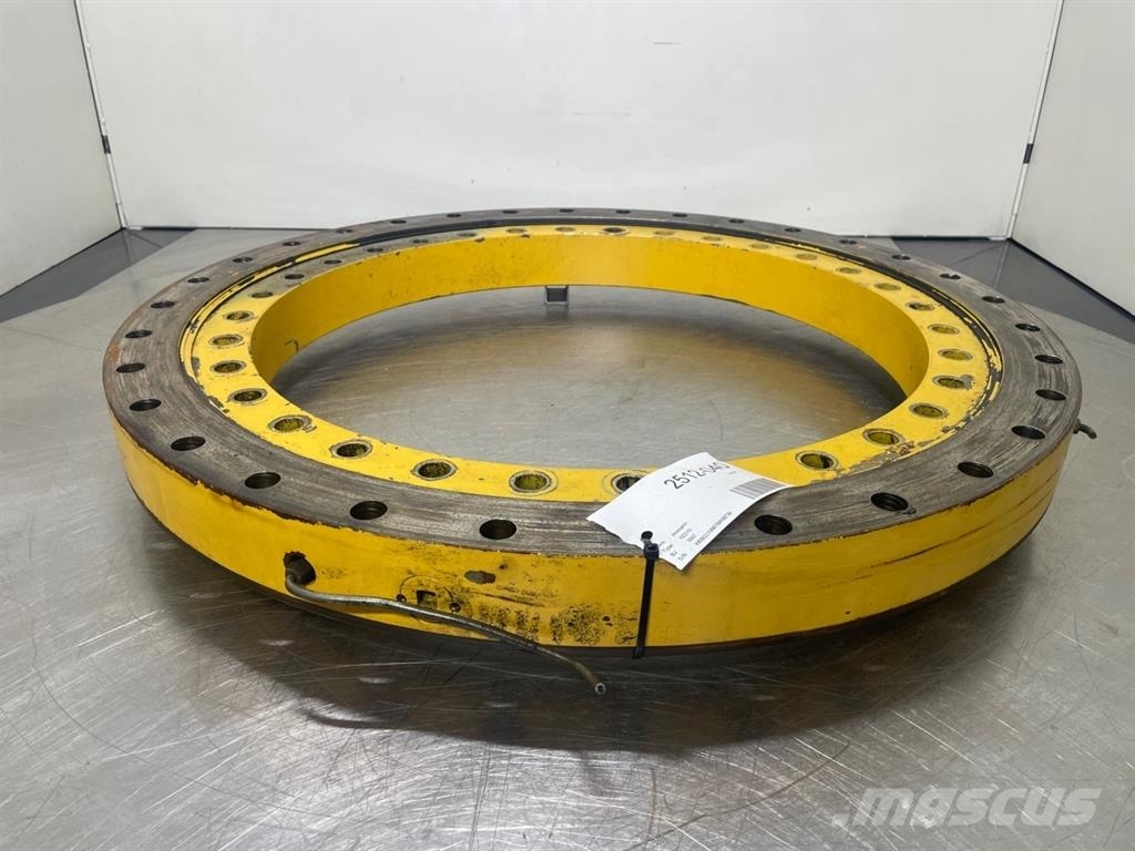 Ahlmann AZ210 - Slewing ring/Drehkranz/Draaikrans Saseler
