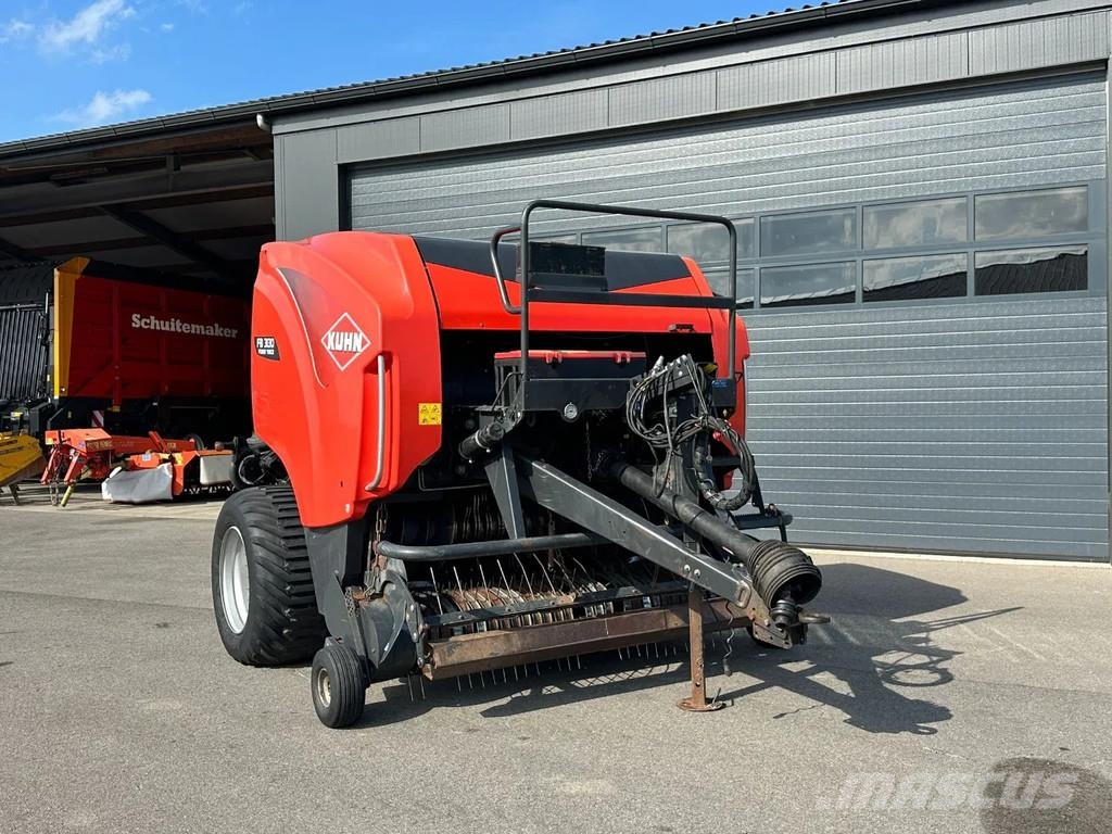 Kuhn FB 3130 rondebalenpers Falciatrinciatrici