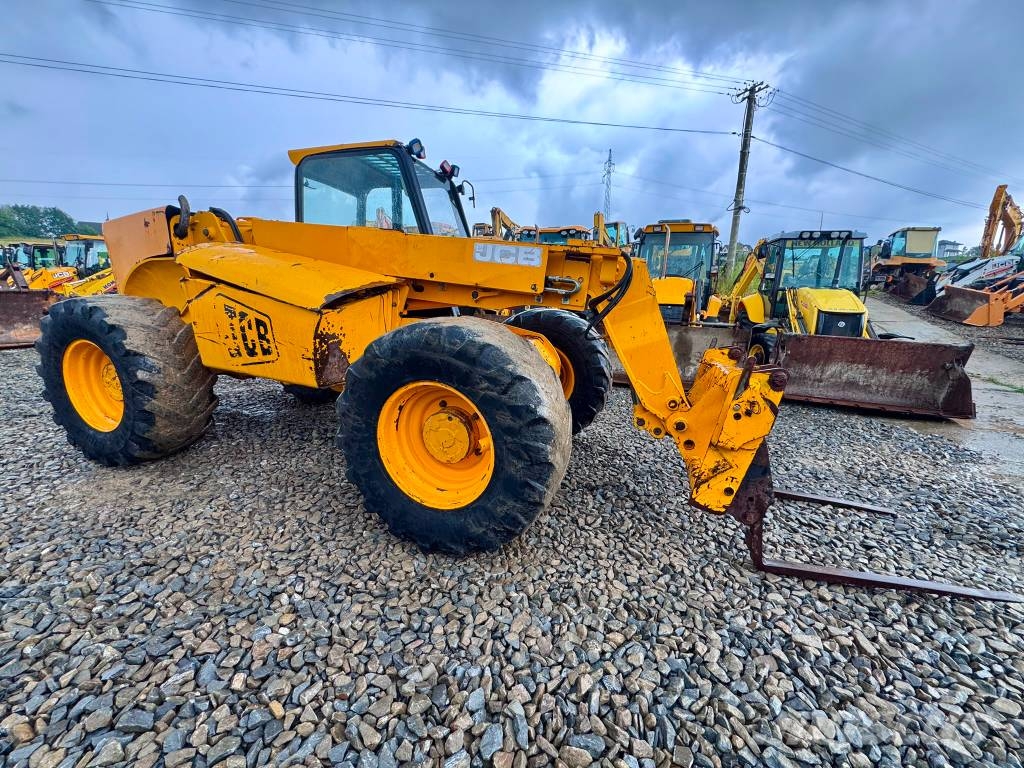 JCB 528-70 Kurottajat
