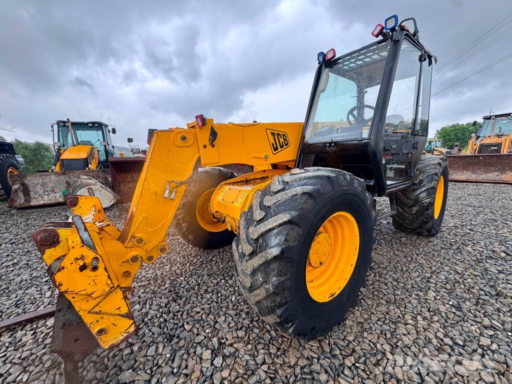 JCB 528-70 Kurottajat