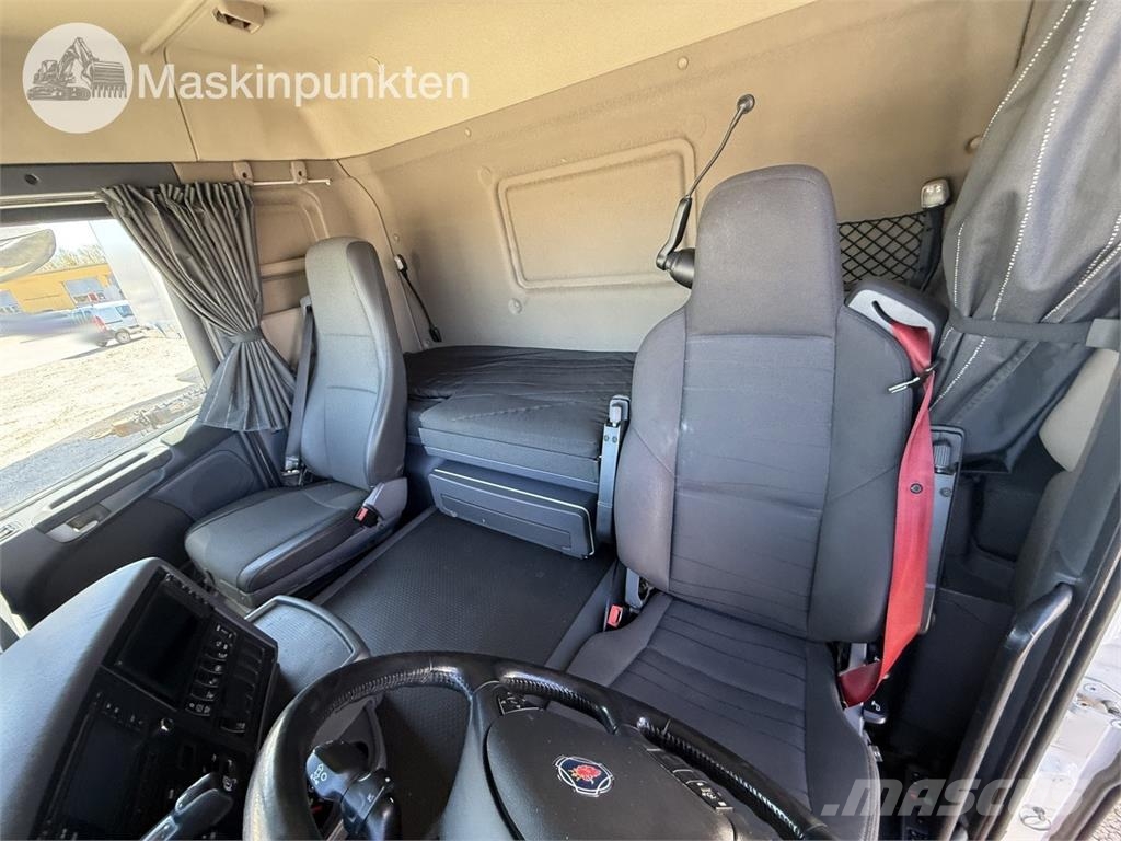 Scania G370LA4X2MNA Tegljači