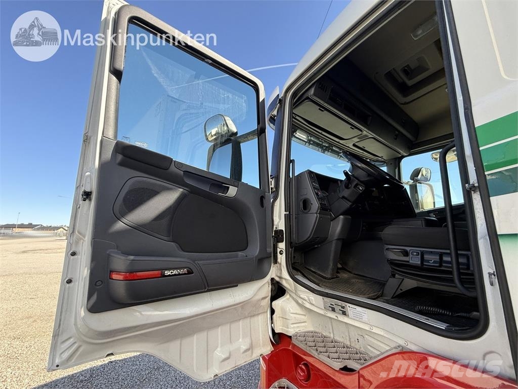 Scania G370LA4X2MNA Tegljači