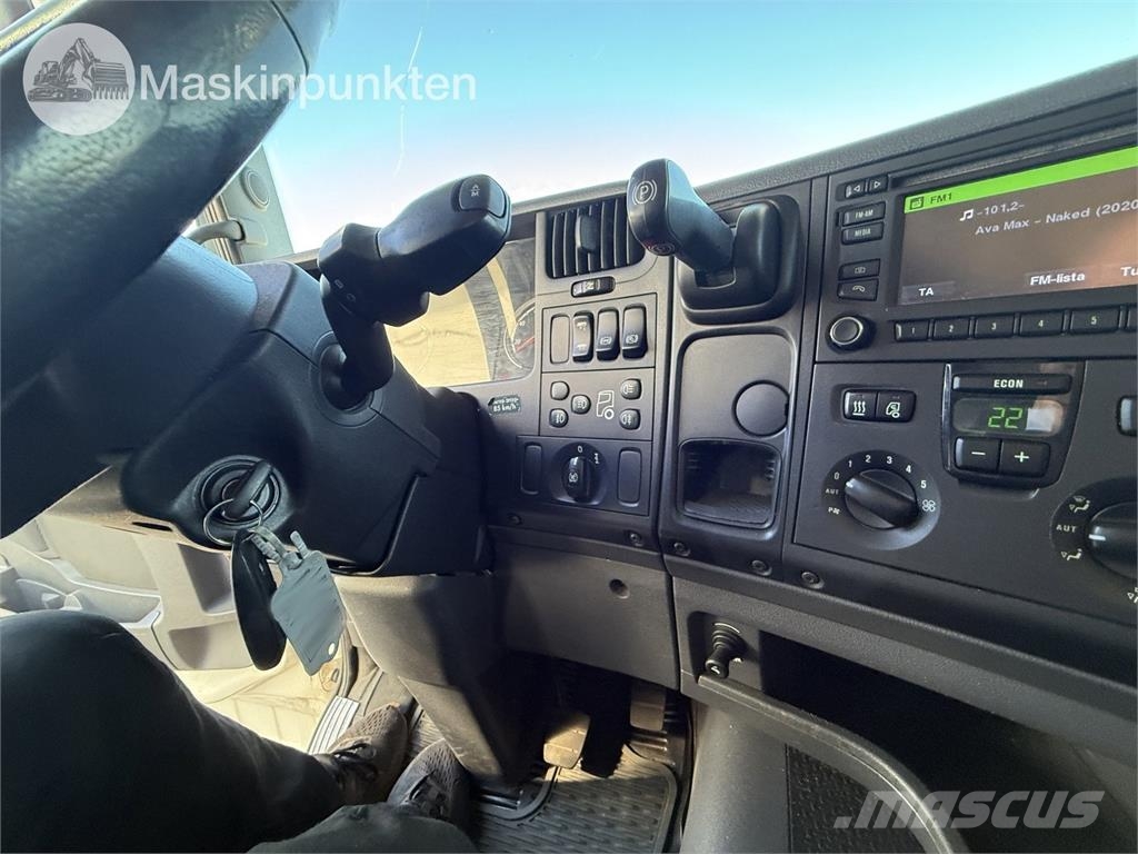 Scania G370LA4X2MNA Tegljači