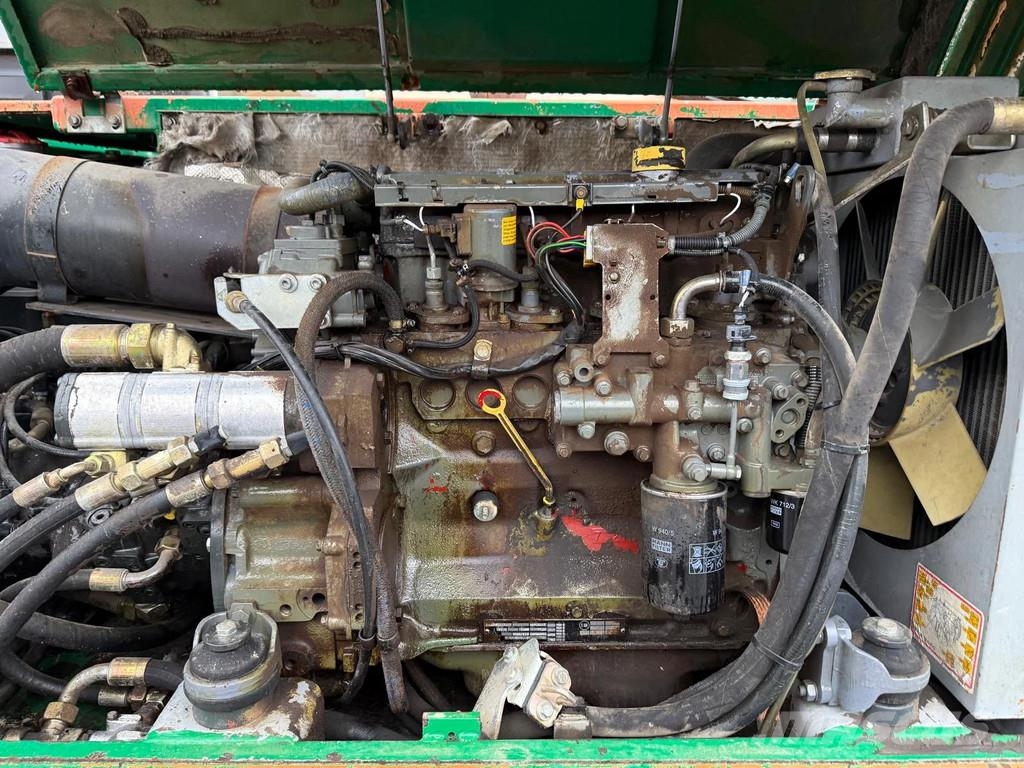 Schaeff HML31 Közepes (midi) kotrók 7 t - 12 t
