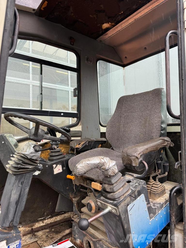 Schaeff HML31 Közepes (midi) kotrók 7 t - 12 t