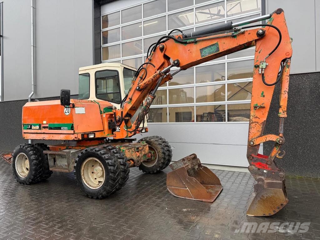 Schaeff HML31 Közepes (midi) kotrók 7 t - 12 t