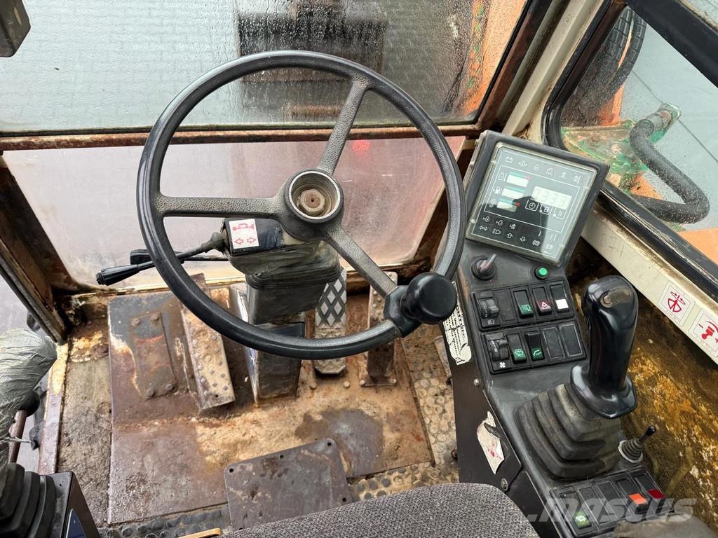 Schaeff HML31 Közepes (midi) kotrók 7 t - 12 t