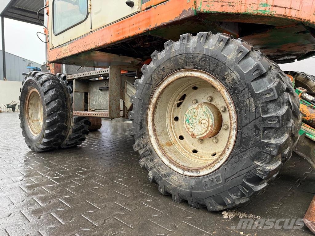 Schaeff HML31 Közepes (midi) kotrók 7 t - 12 t