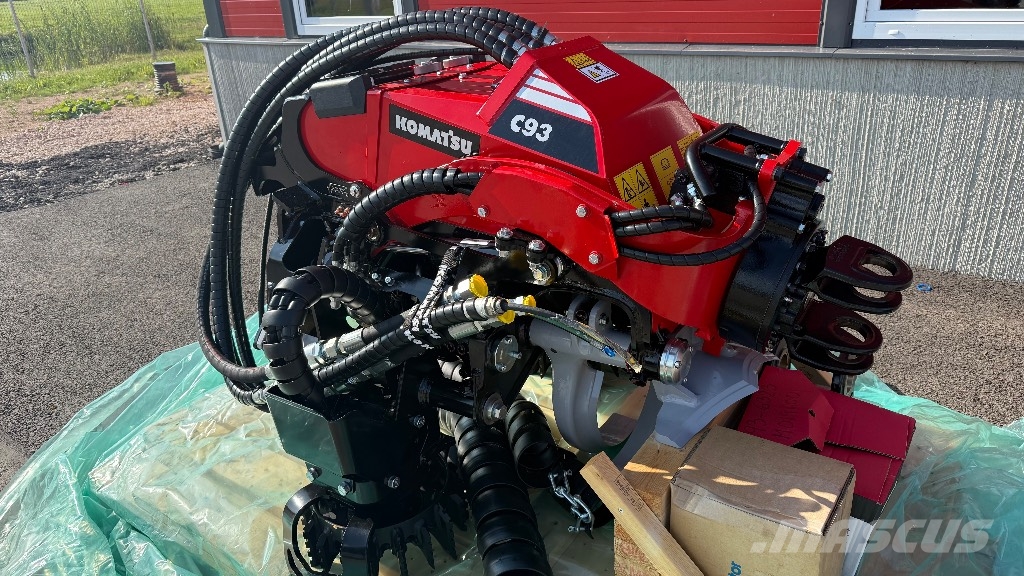 Komatsu C 93 Žatevné hlavy