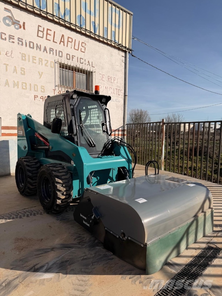 Sunward SWL 3230 لوادر انزلاقية التوجيه