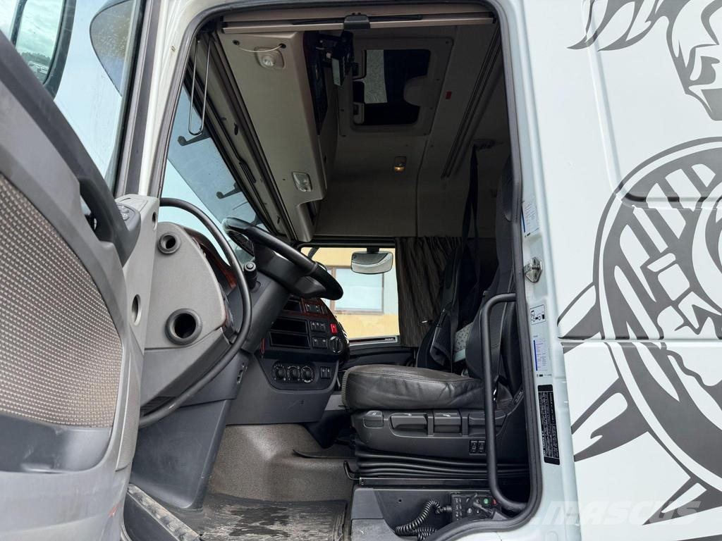 DAF XF440 6X2*4 EURO6 + SIDE OPENING + CARRIER SUPRA 1 Isotermos y frigoríficos