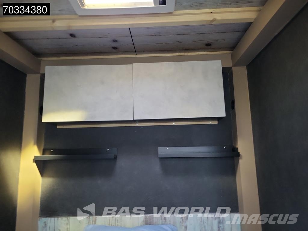 Renault Midlum 160 Midlum 4X2 7.5 tons NL Camper truck Liv Casas rodantes