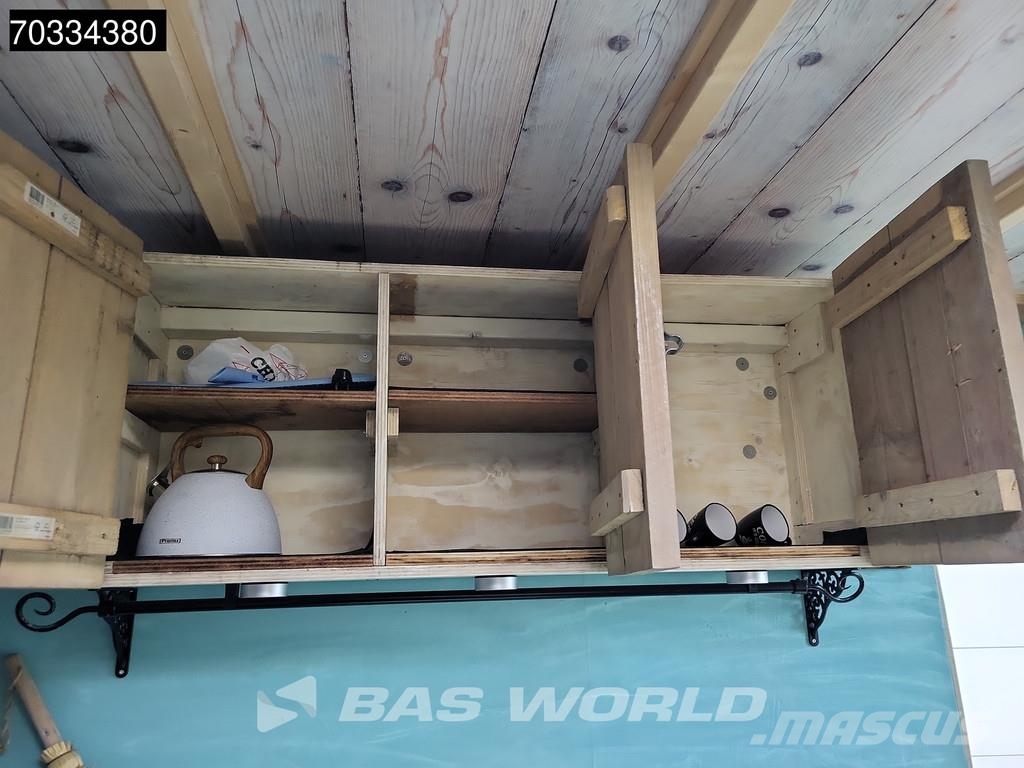 Renault Midlum 160 Midlum 4X2 7.5 tons NL Camper truck Liv Casas rodantes