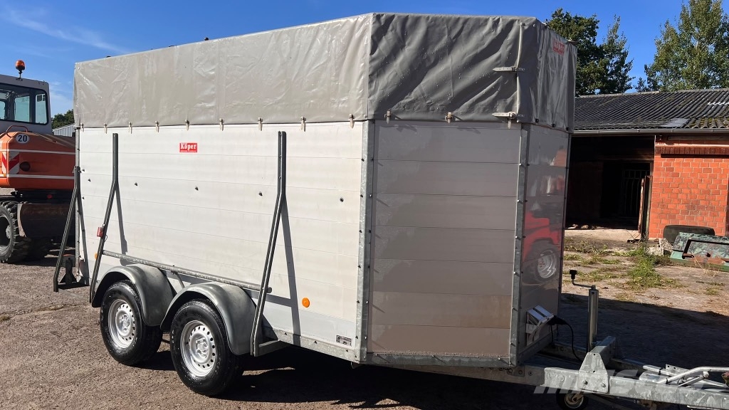 Köper 3500kg Alu Viehwagen Vietransporter Dzīvnieku transportēšanas piekabes