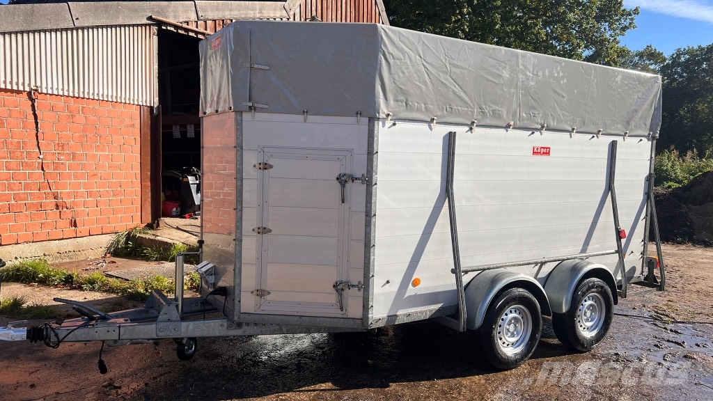 Köper 3500kg Alu Viehwagen Vietransporter Dzīvnieku transportēšanas piekabes