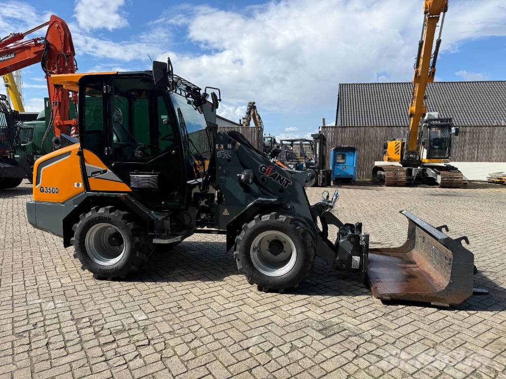 GiANT G 3500 Mini nakladalci