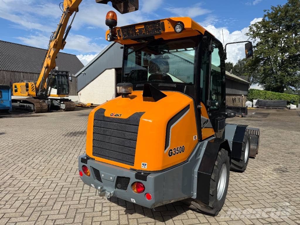 GiANT G 3500 Mini nakladalci